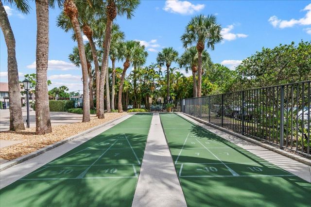 3323 Lucerne Park Drive, Greenacres, FL 33467