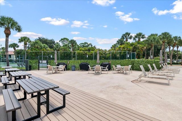 3323 Lucerne Park Drive, Greenacres, FL 33467