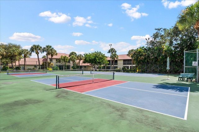 3323 Lucerne Park Drive, Greenacres, FL 33467