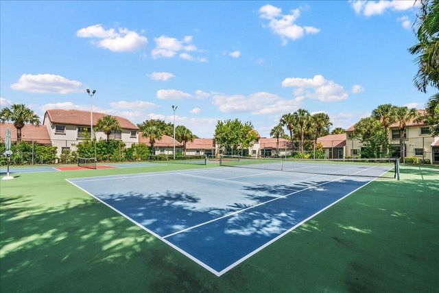3323 Lucerne Park Drive, Greenacres, FL 33467