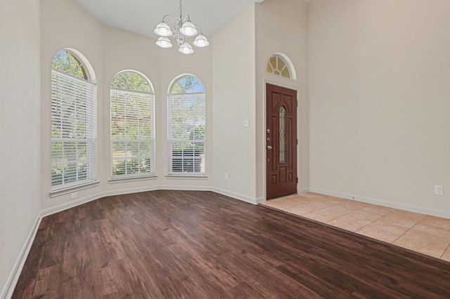 4921 Summer Ridge Drive, Conroe, TX 77303