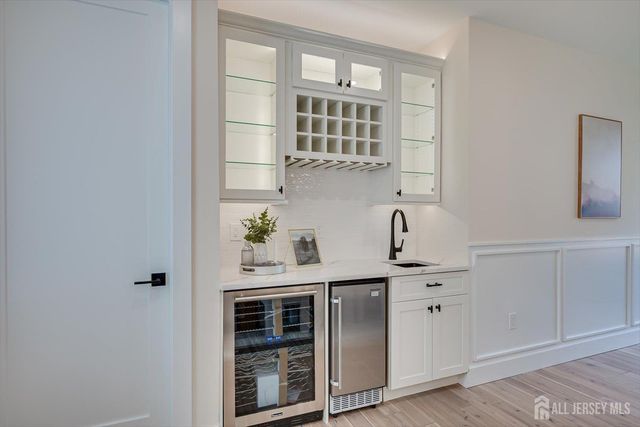 54 Nevsky Street, Edison, NJ 08820