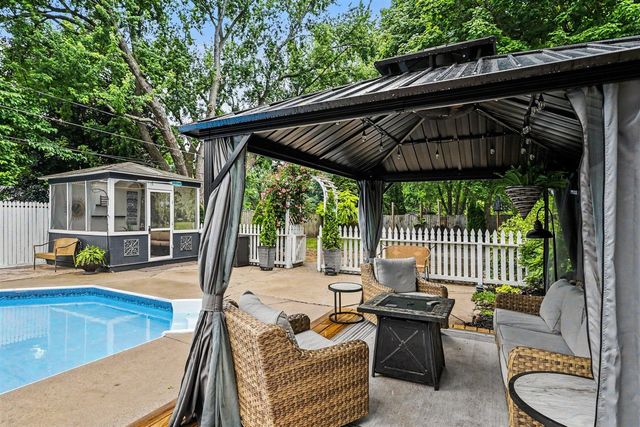 1556 Jasmine Road, Saint Joseph, MI 49085