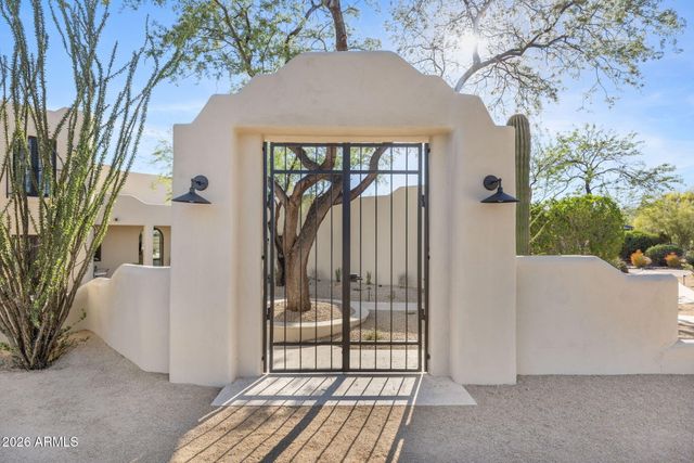 9335 E VIA MONTOYA Drive, Scottsdale, AZ 85255