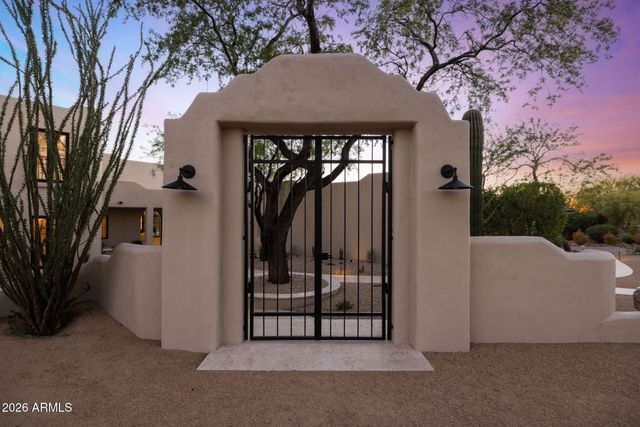 9335 E VIA MONTOYA Drive, Scottsdale, AZ 85255