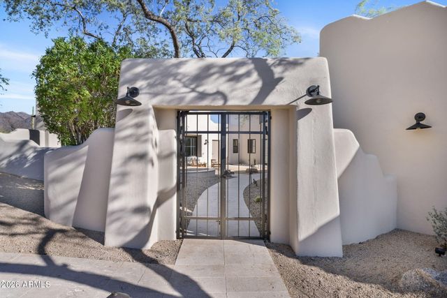 9335 E VIA MONTOYA Drive, Scottsdale, AZ 85255