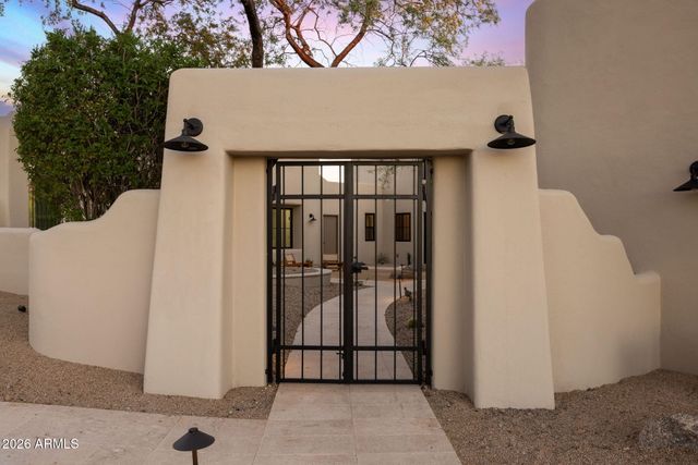 9335 E VIA MONTOYA Drive, Scottsdale, AZ 85255