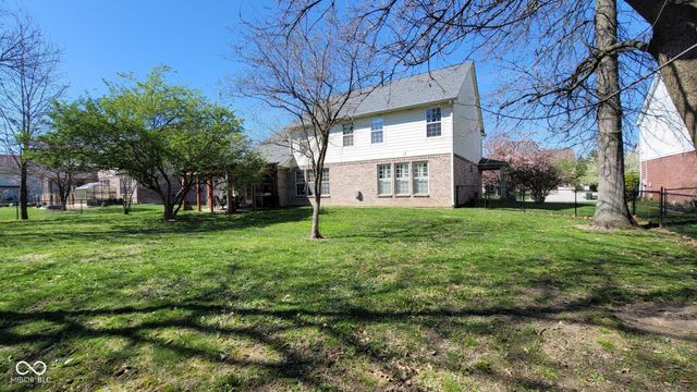 4677 W Harvest Way, New Palestine, IN 46163