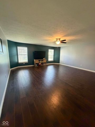 4677 W Harvest Way, New Palestine, IN 46163