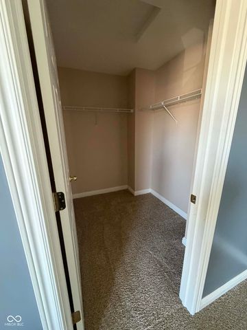 4677 W Harvest Way, New Palestine, IN 46163