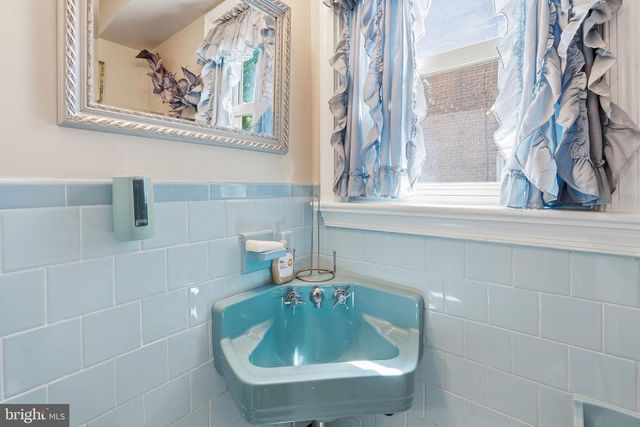 1710 N CLIFF ST, Alexandria, VA 22301