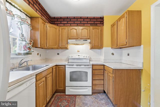 1710 N CLIFF ST, Alexandria, VA 22301
