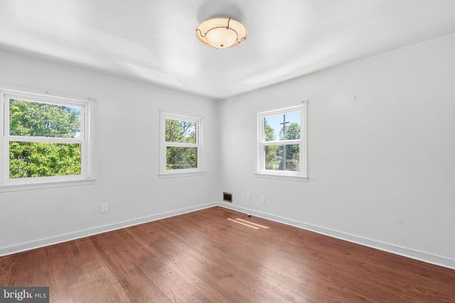 1710 N CLIFF ST, Alexandria, VA 22301