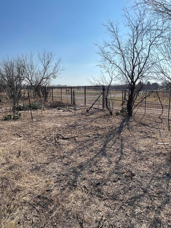 Image 21 of property listing at Tbd Hwy 67 Highway, Mertzon, TX 76941