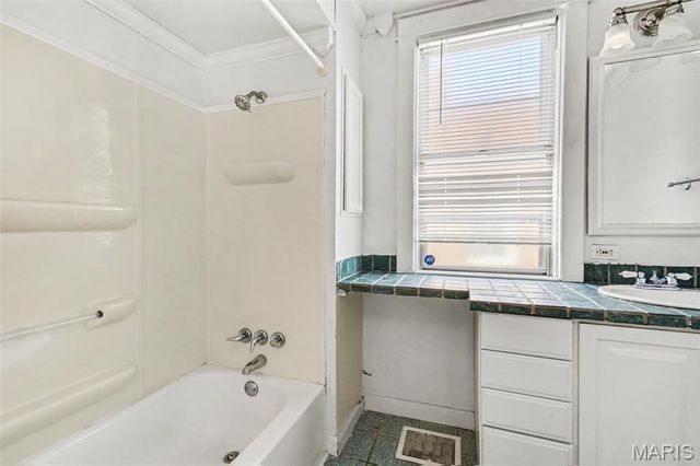 2038 McLaran Avenue, St Louis, MO 63136