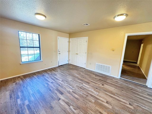 24536 E Woodland Road, Tahlequah, OK 74464