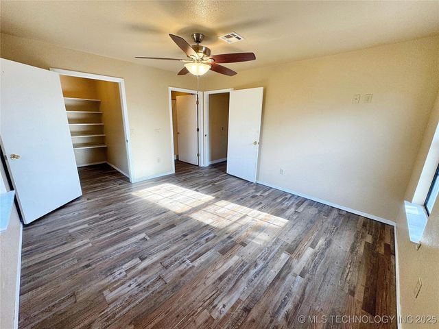 24536 E Woodland Road, Tahlequah, OK 74464