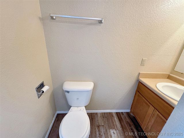 24536 E Woodland Road, Tahlequah, OK 74464