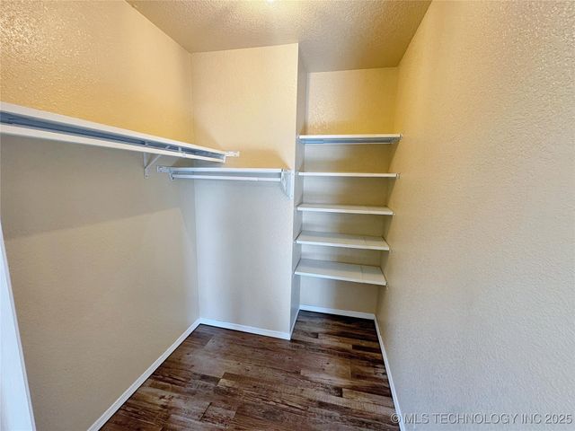 24536 E Woodland Road, Tahlequah, OK 74464