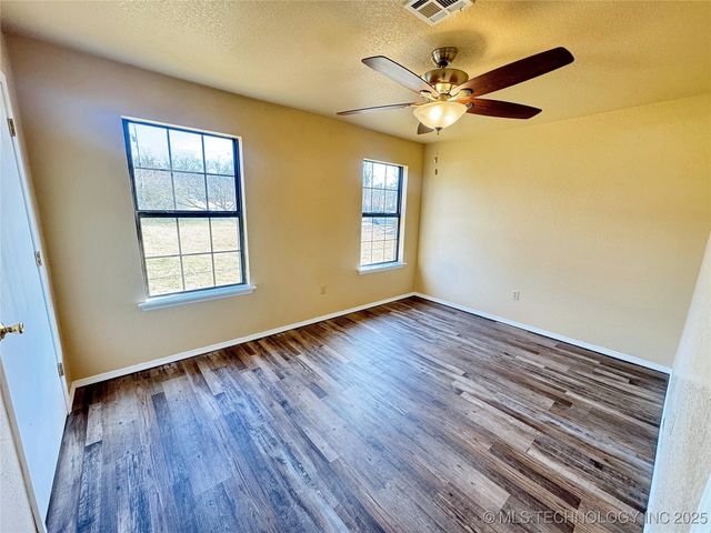 24536 E Woodland Road, Tahlequah, OK 74464