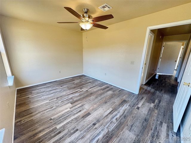 24536 E Woodland Road, Tahlequah, OK 74464