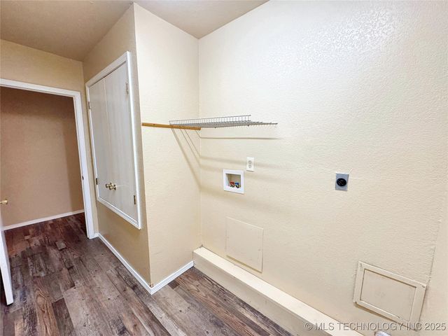 24536 E Woodland Road, Tahlequah, OK 74464