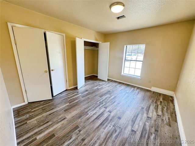 24536 E Woodland Road, Tahlequah, OK 74464