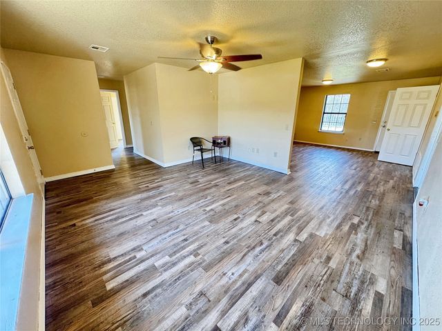 24536 E Woodland Road, Tahlequah, OK 74464