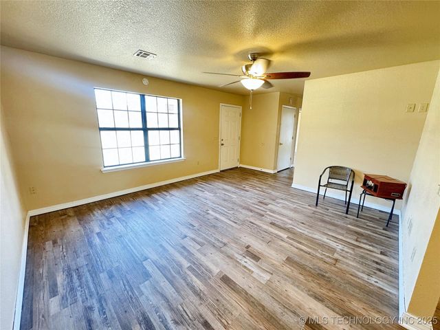 24536 E Woodland Road, Tahlequah, OK 74464