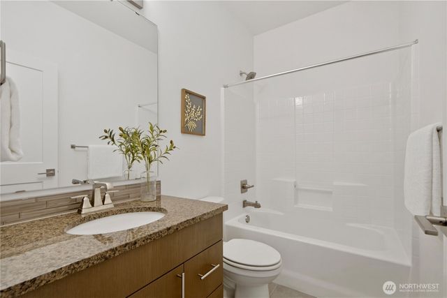 1438 159th Place NE, Bellevue, WA 98008