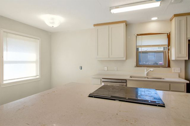 1120 E Wells Avenue, Sherman, TX 75090