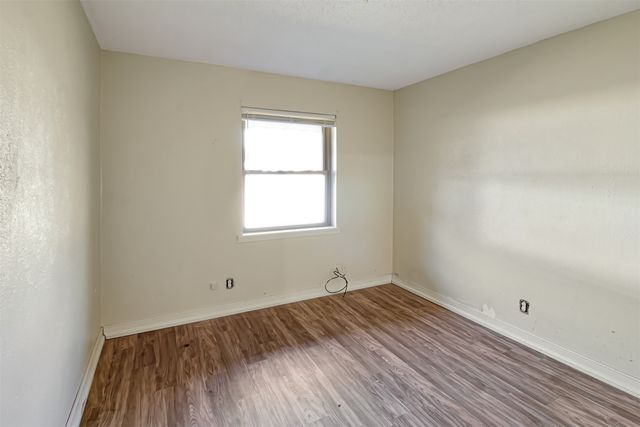 1120 E Wells Avenue, Sherman, TX 75090