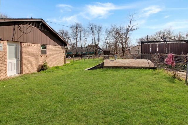 1120 E Wells Avenue, Sherman, TX 75090