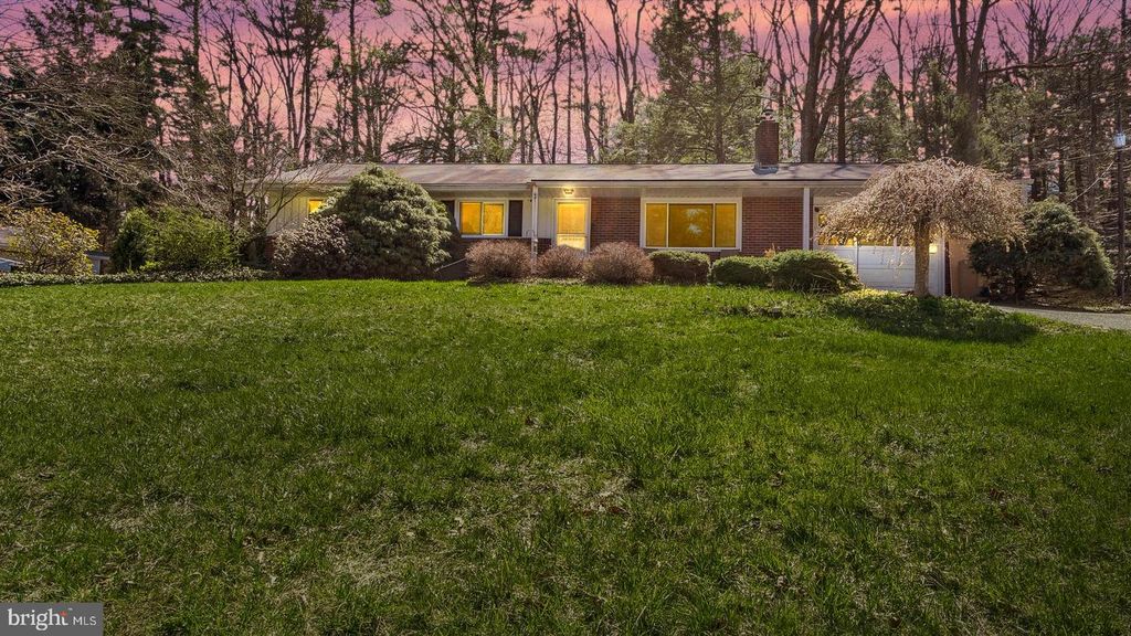 Image 1 of property listing at 20 SERFASS LN, Palmerton, PA 18071