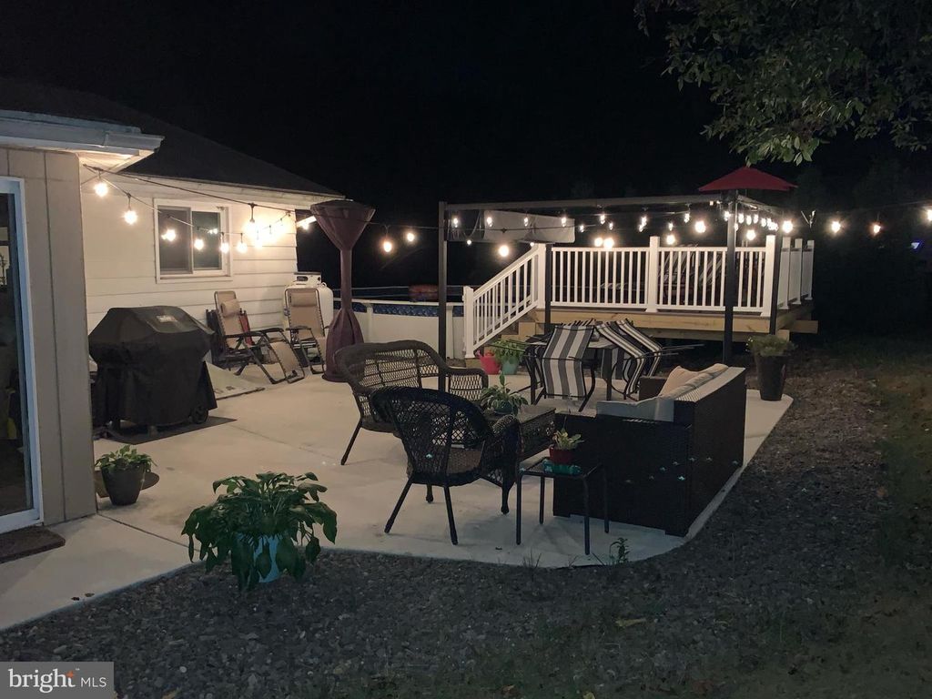 Image 17 of property listing at 20 SERFASS LN, Palmerton, PA 18071
