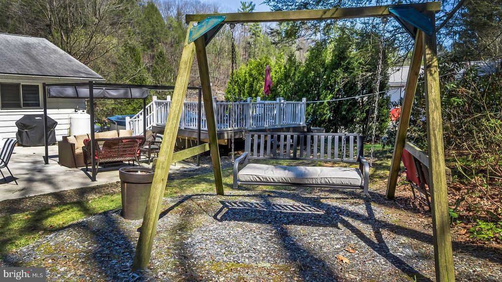 Image 20 of property listing at 20 SERFASS LN, Palmerton, PA 18071