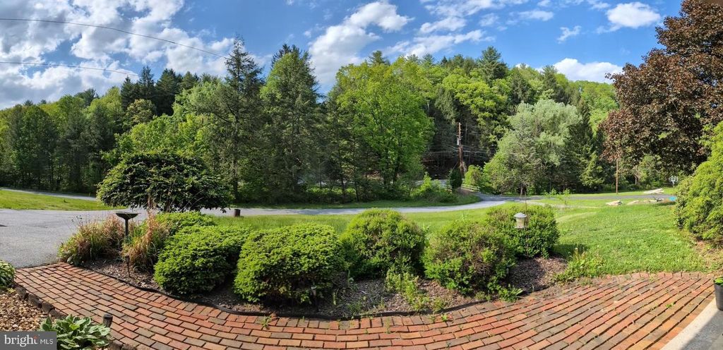 Image 32 of property listing at 20 SERFASS LN, Palmerton, PA 18071