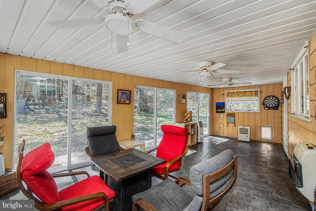 Image 62 of property listing at 20 SERFASS LN, Palmerton, PA 18071
