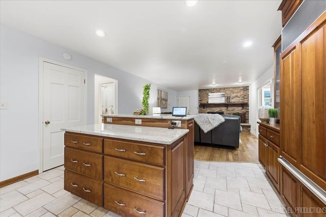 2N962 Grand Monde Drive, Elburn, IL 60119