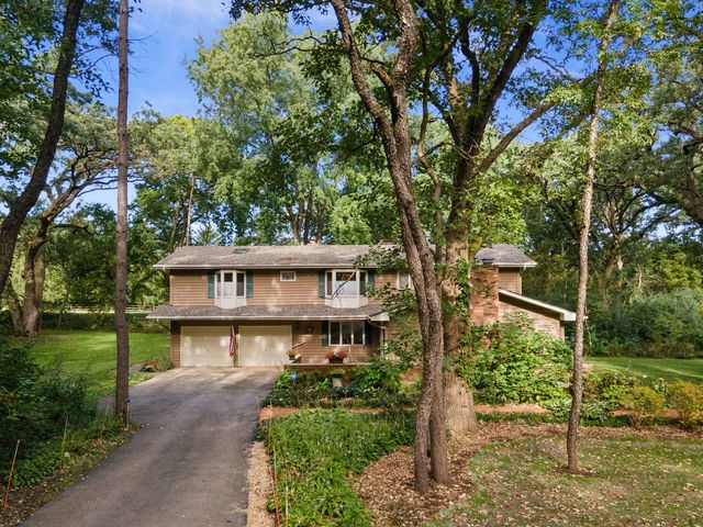 2N962 Grand Monde Drive, Elburn, IL 60119