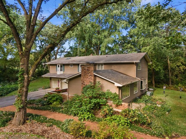 2N962 Grand Monde Drive, Elburn, IL 60119