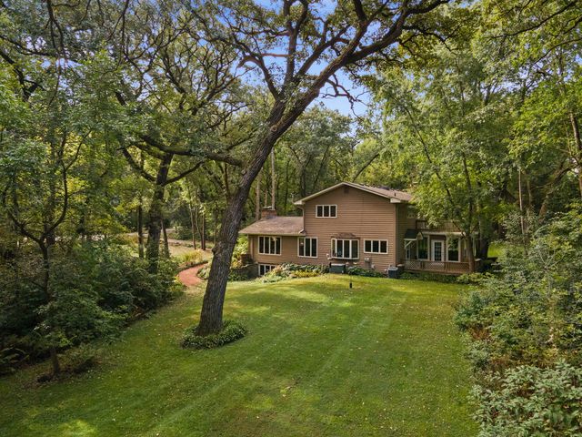 2N962 Grand Monde Drive, Elburn, IL 60119
