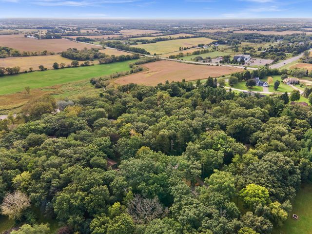 2N962 Grand Monde Drive, Elburn, IL 60119