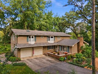 2N962 Grand Monde Drive, Elburn, IL 60119