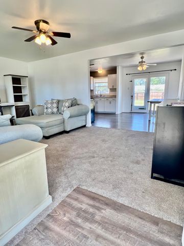 238 S DENTON ST, Centralia, MO 65240