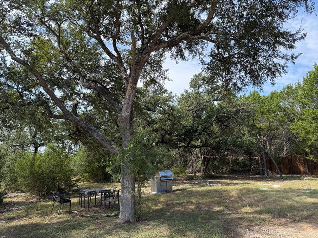 873 Lonesome TRL, Driftwood, TX 78619