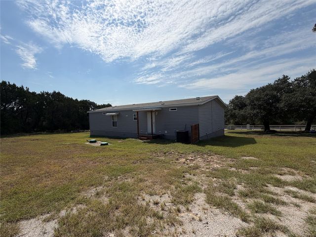 873 Lonesome TRL, Driftwood, TX 78619