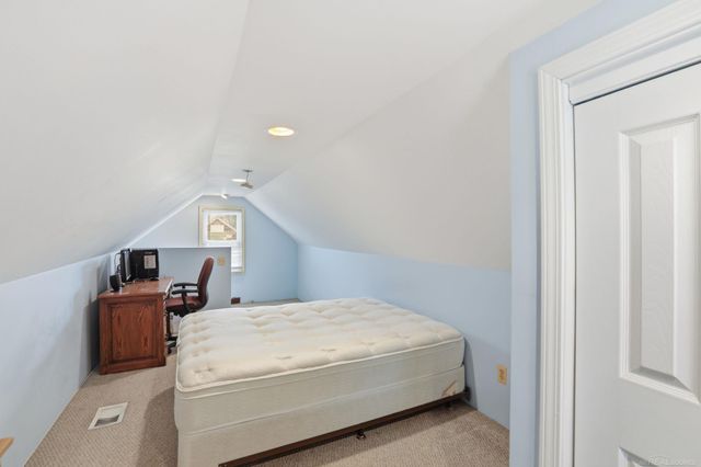 7220 Stephens Street, Center Line, MI 48015