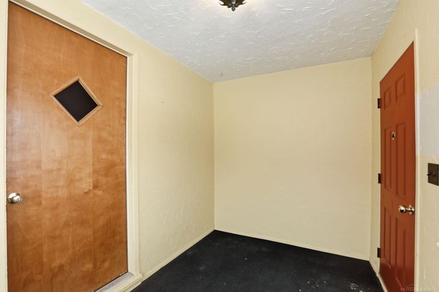 7220 Stephens Street, Center Line, MI 48015