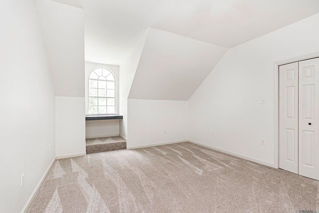 1959 Fairview Dr, Port Allen, LA 70767